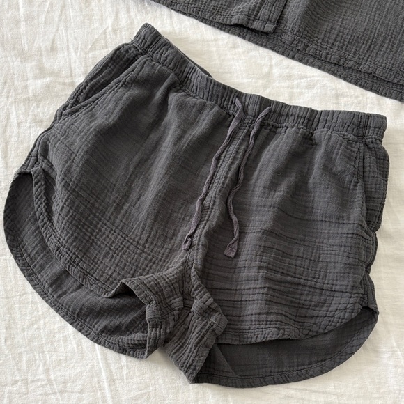 Stars above Charcoal Two-Piece Gauze Lounge Set - Top & Shorts - Picture 2 of 9